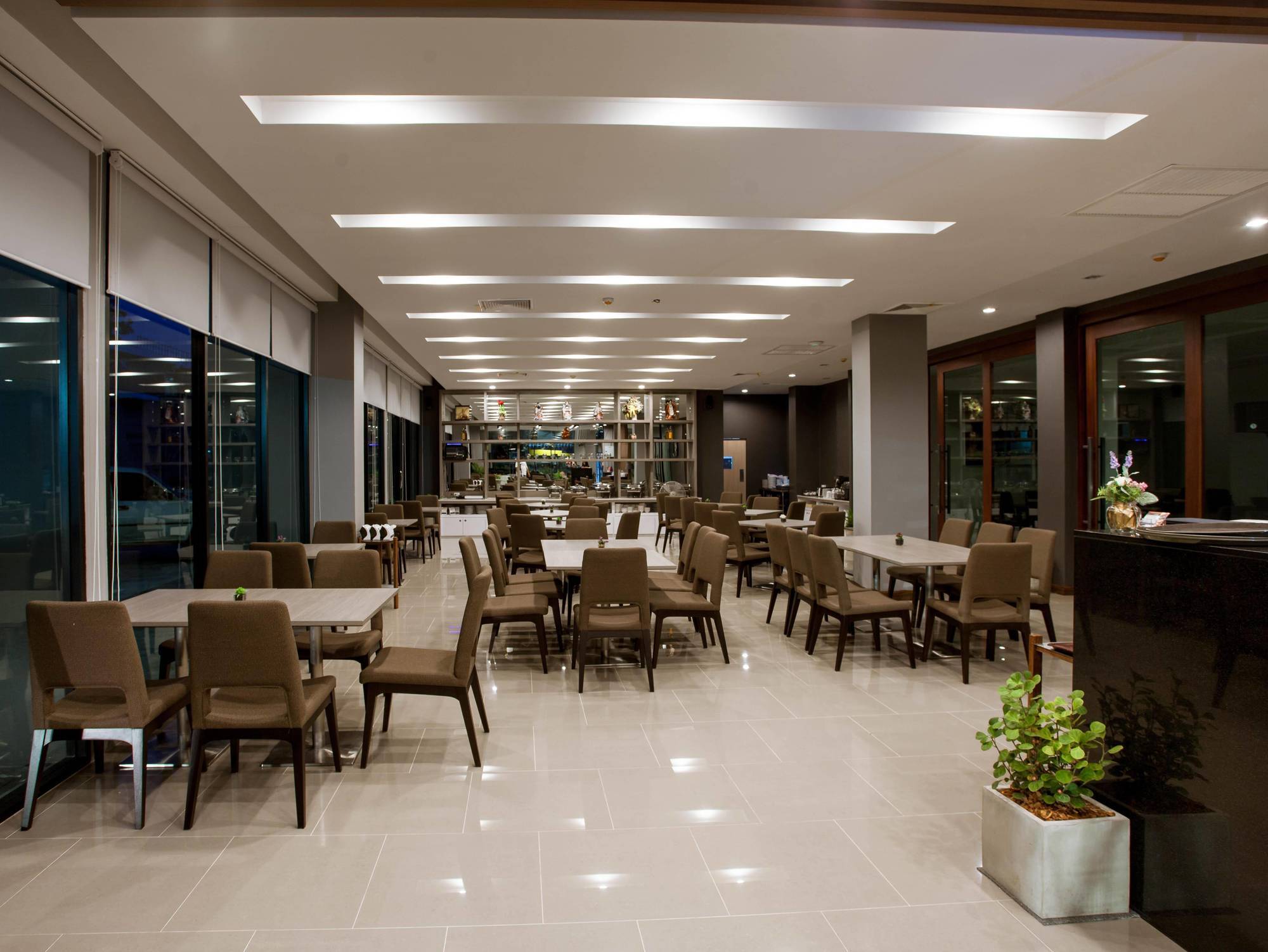 Leosor Hotel Nakhonratchasima Екстериор снимка